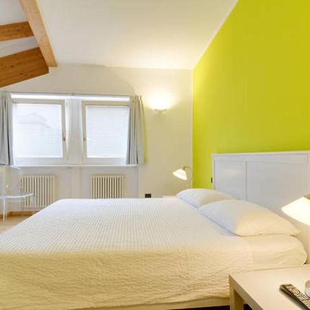 B&B Al Palazzo Malfatti เตรนโต ห้อง รูปภาพ