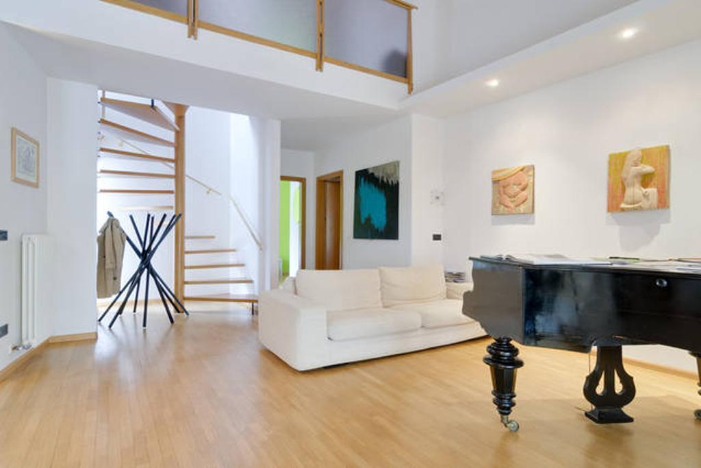 B&B Al Palazzo Malfatti เตรนโต ภายนอก รูปภาพ