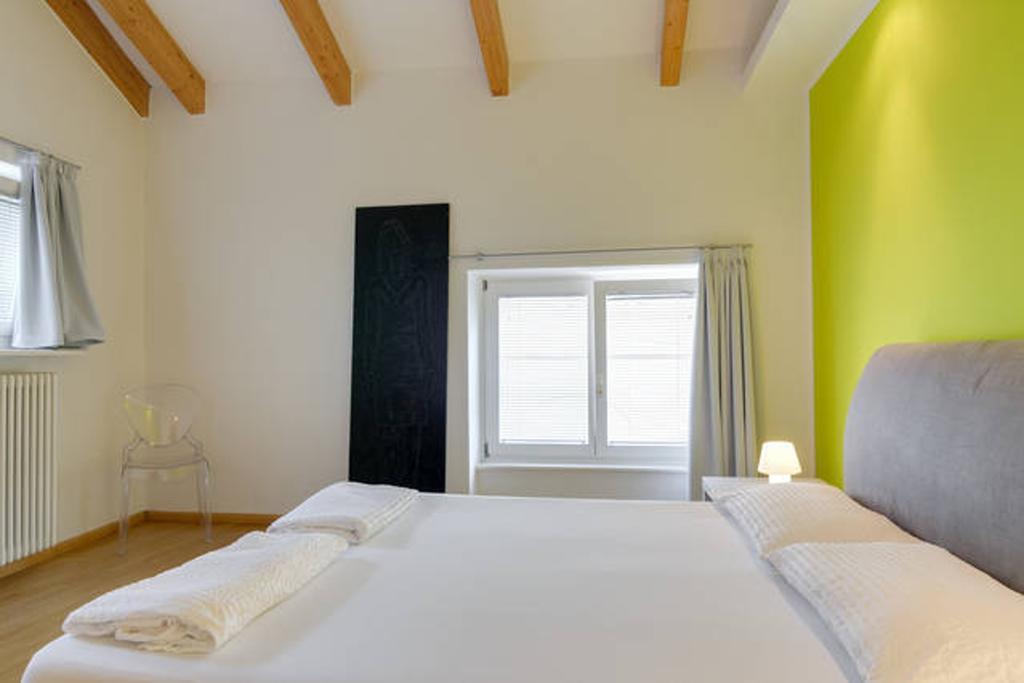 B&B Al Palazzo Malfatti เตรนโต ห้อง รูปภาพ